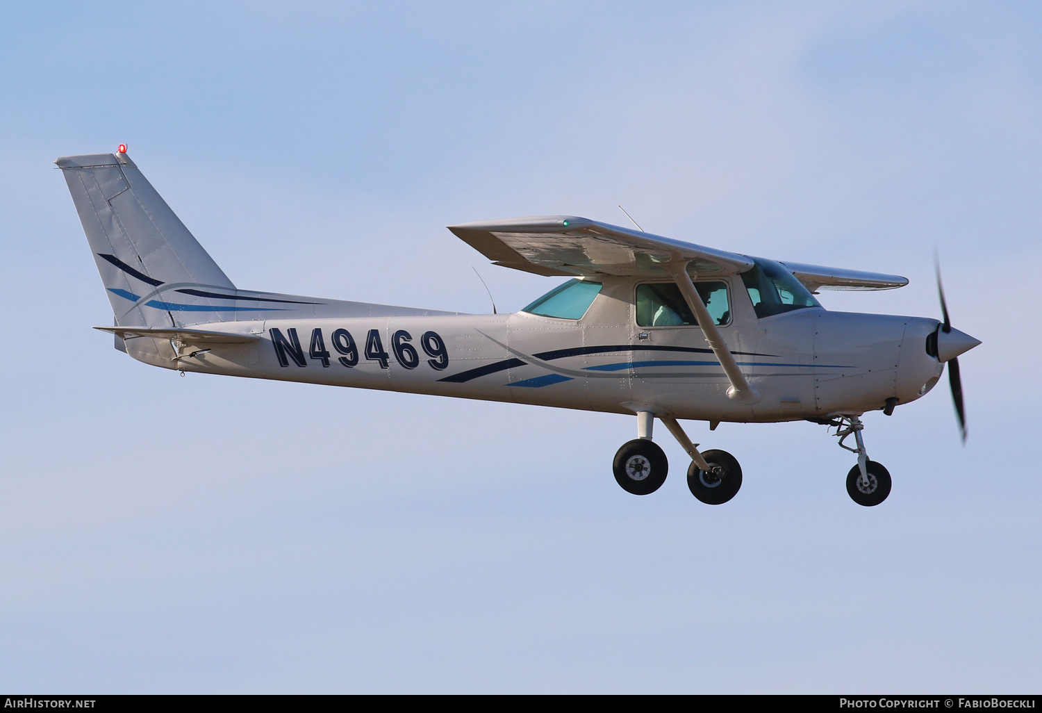 Aircraft Photo of N49469 | Cessna 152 | AirHistory.net #565599