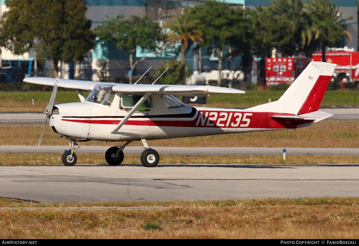 Aircraft Photo of N22135 | Cessna 150H | AirHistory.net #565608