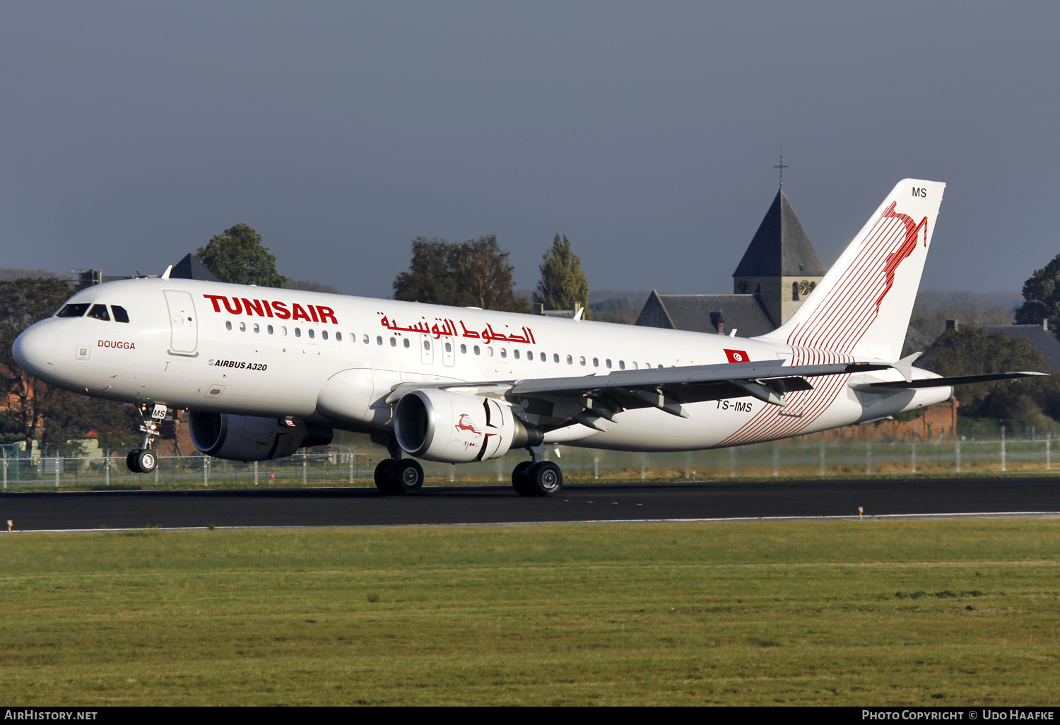 Aircraft Photo of TS-IMS | Airbus A320-214 | Tunisair | AirHistory.net #565749