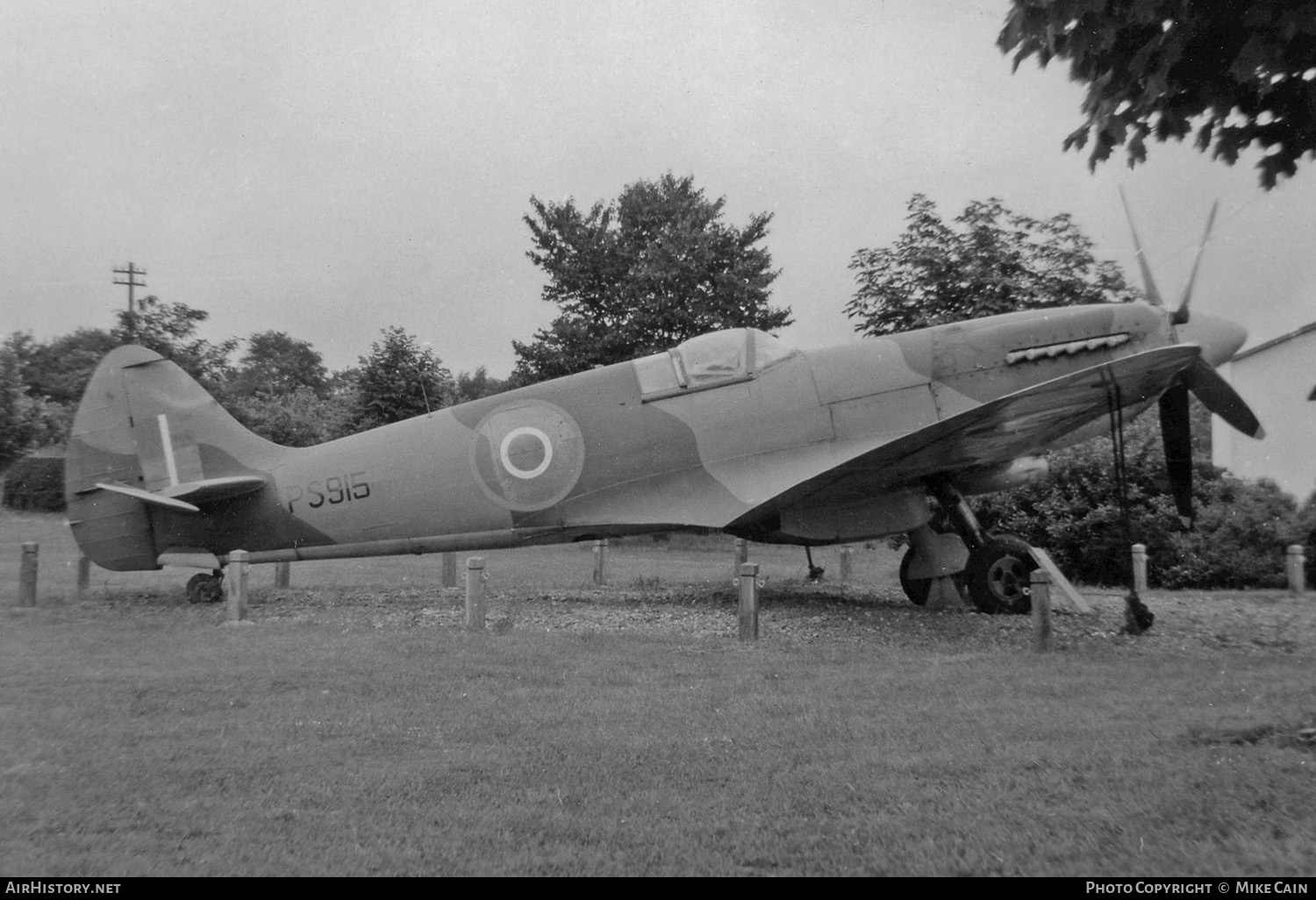 Aircraft Photo of PS915 | Supermarine 389 Spitfire PR19 | UK - Air Force | AirHistory.net #565813