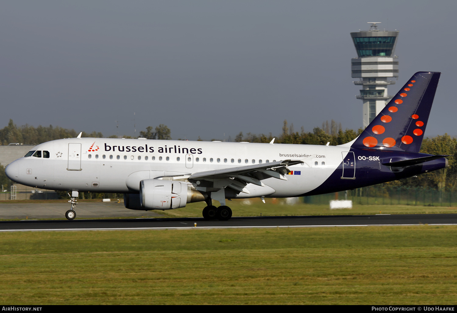 Aircraft Photo of OO-SSK | Airbus A319-112 | Brussels Airlines | AirHistory.net #565818