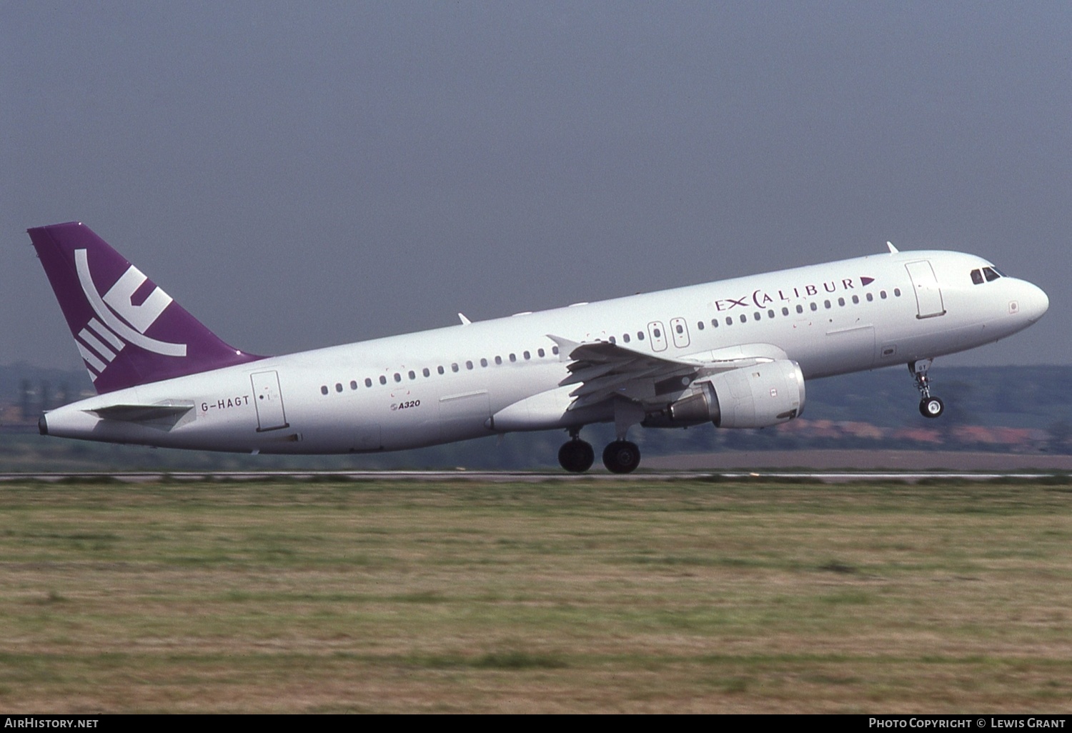 Aircraft Photo of G-HAGT | Airbus A320-212 | Excalibur | AirHistory.net #565837