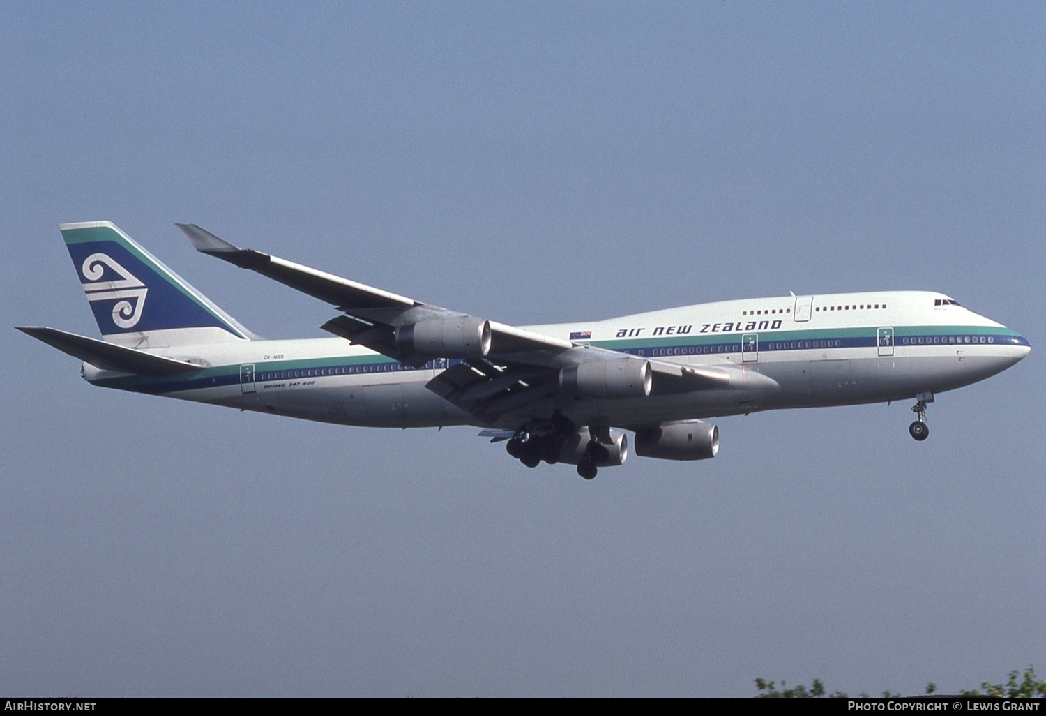 Aircraft Photo of ZK-NBS | Boeing 747-419 | Air New Zealand | AirHistory.net #565865