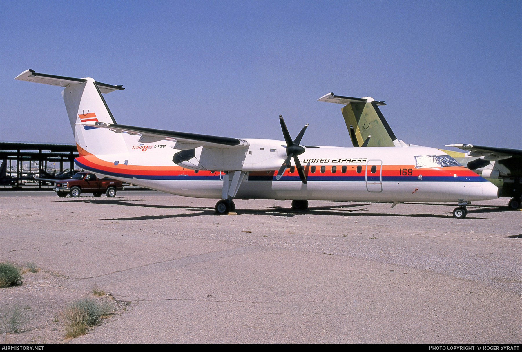 Aircraft Photo of C-FGNP | De Havilland Canada DHC-8-301 Dash 8 | United Express | AirHistory.net #565897