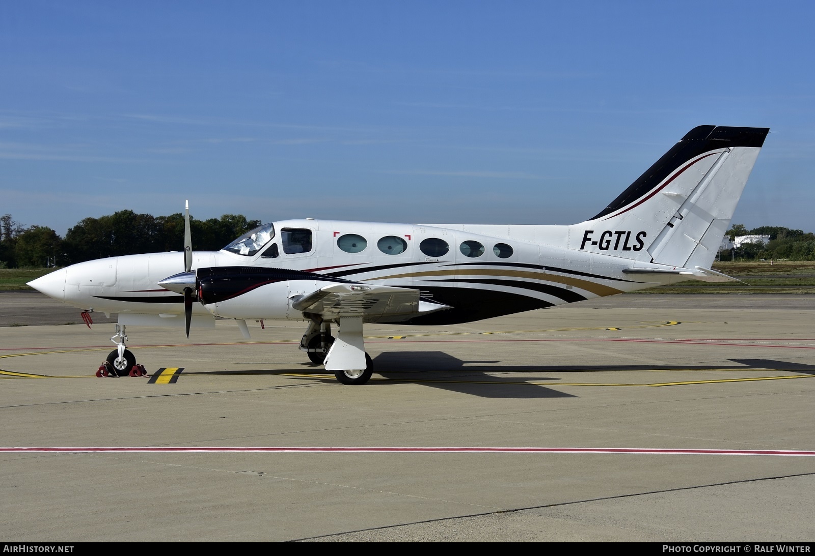 Aircraft Photo of F-GTLS | Cessna 421C Golden Eagle | AirHistory.net #565921
