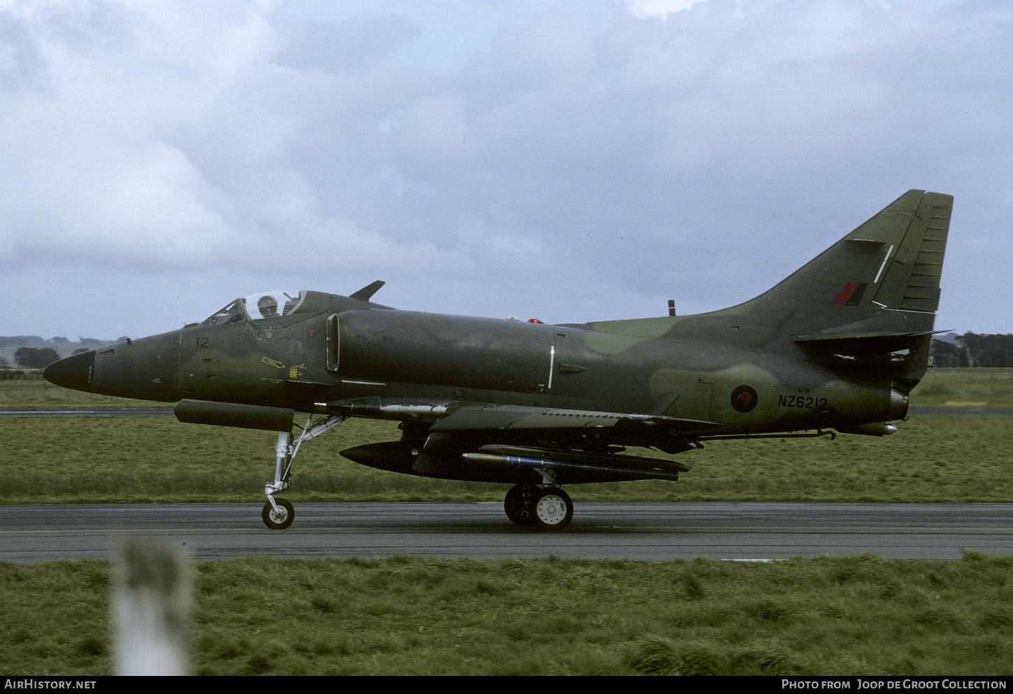 Aircraft Photo of NZ6212 | Douglas A-4K Skyhawk | New Zealand - Air Force | AirHistory.net #565980