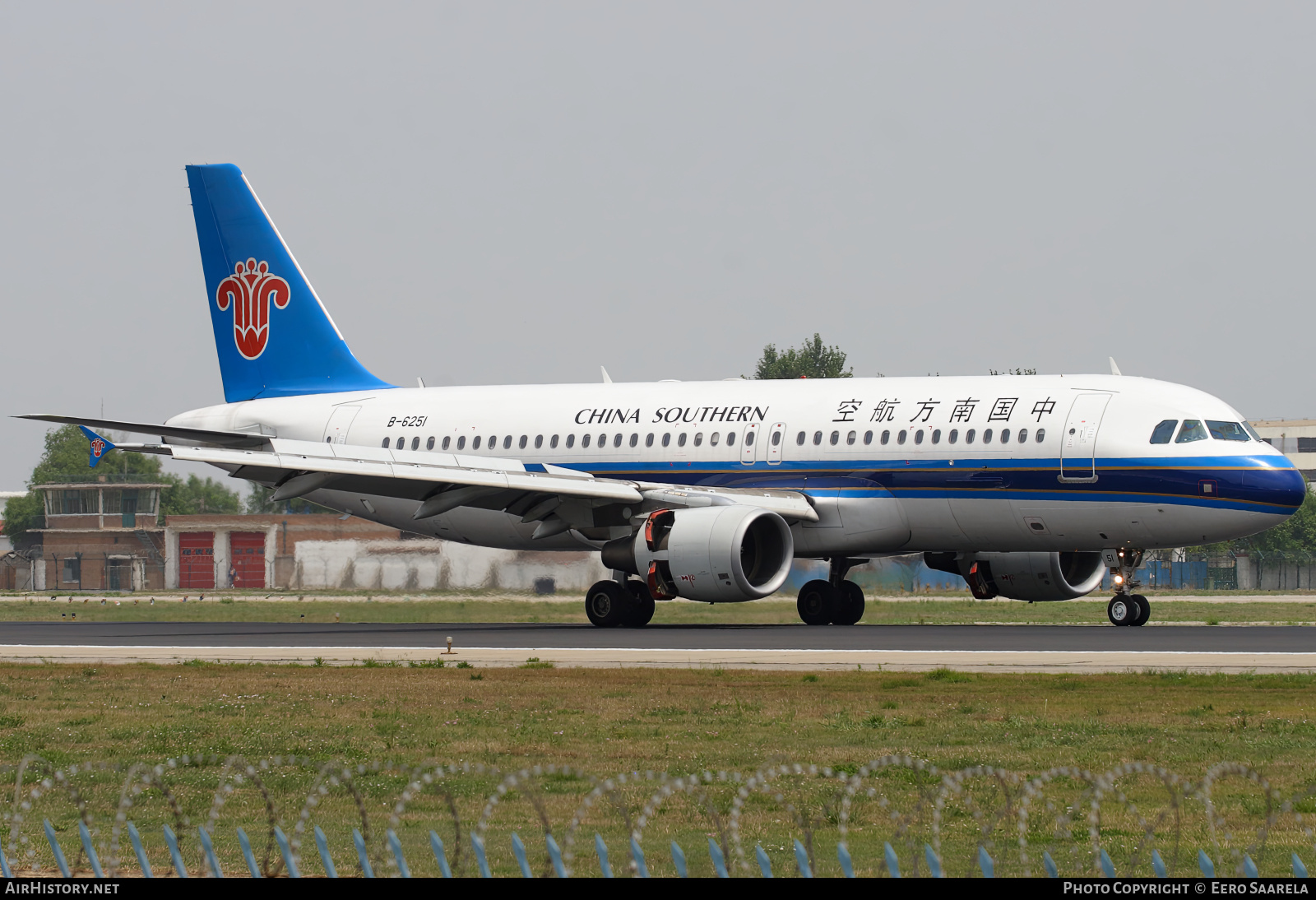 Aircraft Photo of B-6251 | Airbus A320-214 | China Southern Airlines | AirHistory.net #566008