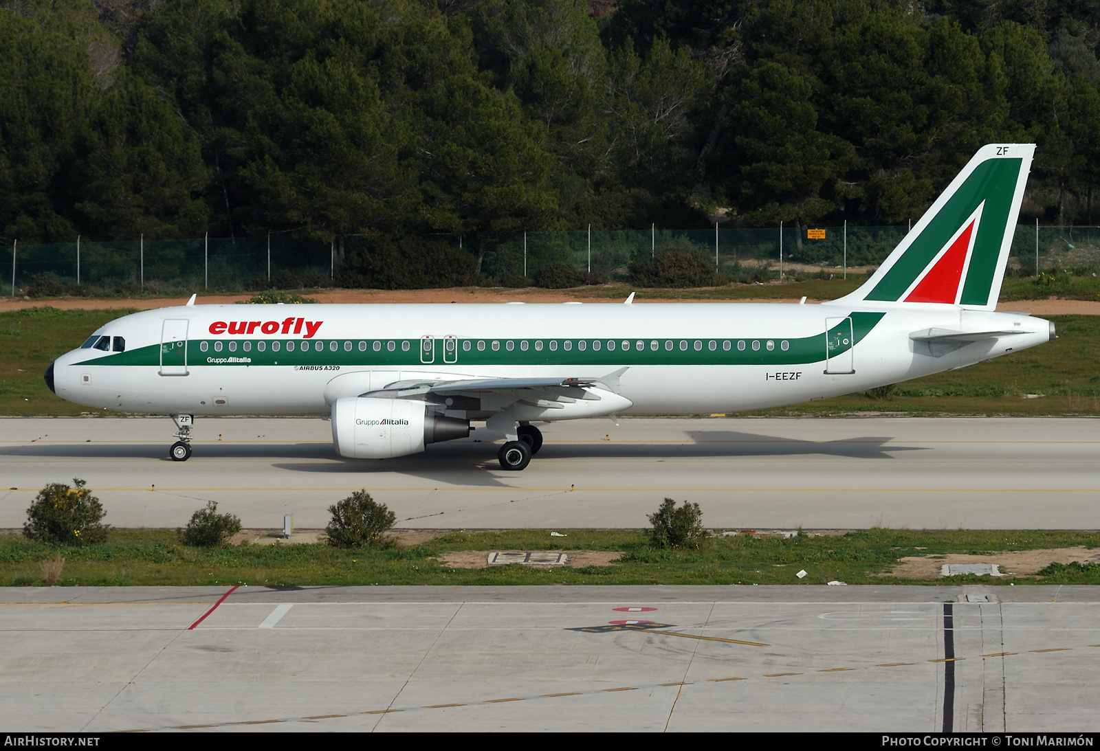 Aircraft Photo of I-EEZF | Airbus A320-214 | Eurofly | AirHistory.net #566036