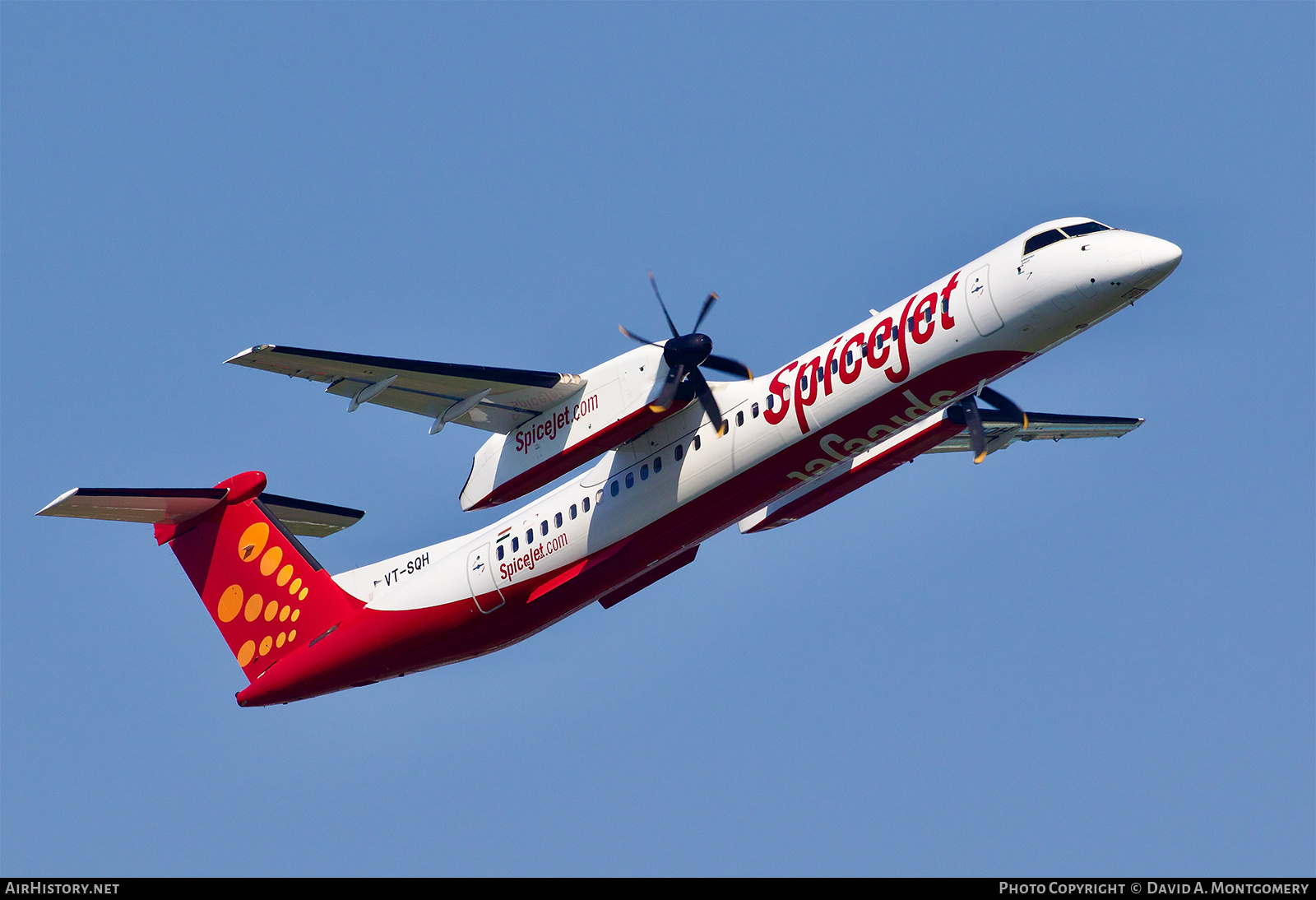 Aircraft Photo of VT-SQH | Bombardier DHC-8-402 Dash 8 | SpiceJet | AirHistory.net #566125