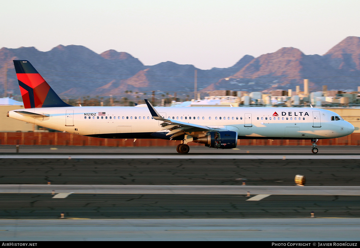 Aircraft Photo of N121DZ | Airbus A321-211 | Delta Air Lines | AirHistory.net #566172