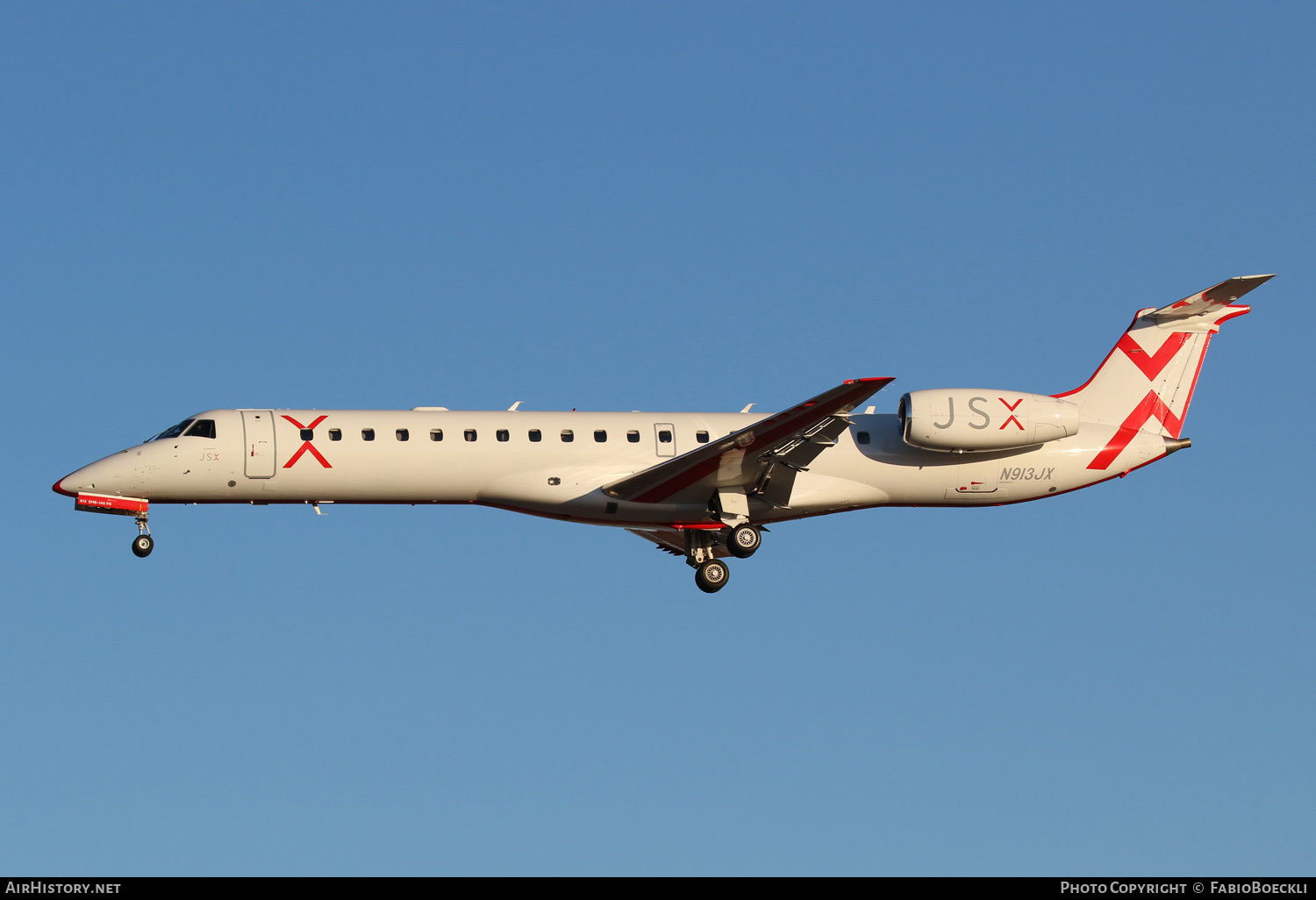 Aircraft Photo of N913JX | Embraer ERJ-145LR (EMB-145LR) | JetSuiteX - JSX | AirHistory.net #566193
