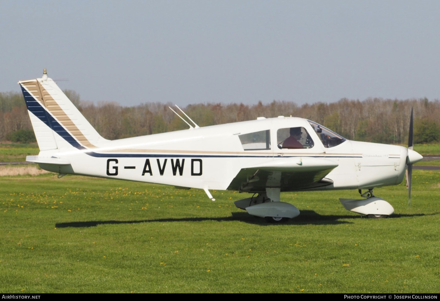 Aircraft Photo of G-AVWD | Piper PA-28-140 Cherokee | AirHistory.net #566207