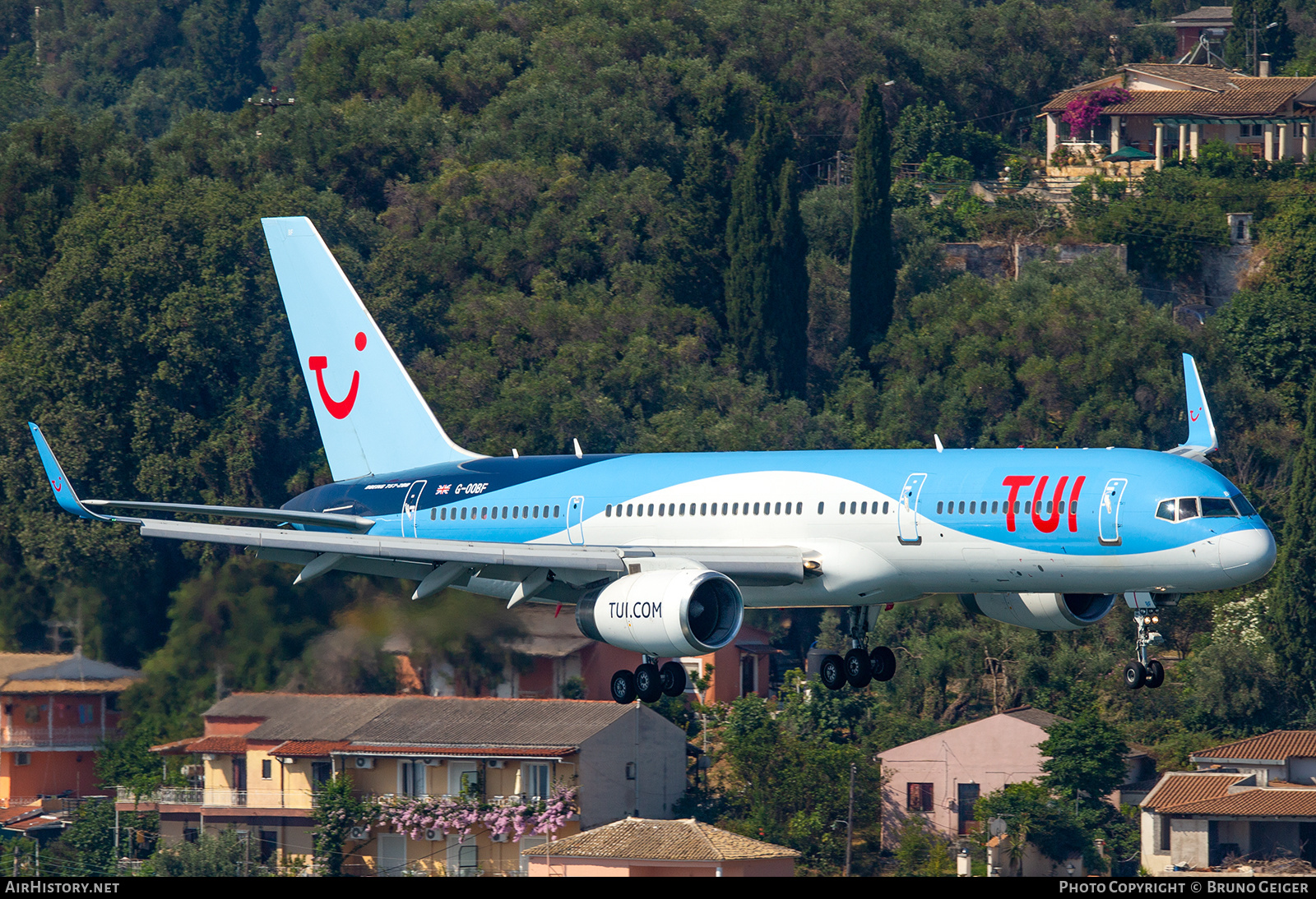 Aircraft Photo of G-OOBF | Boeing 757-28A | TUI | AirHistory.net #566221