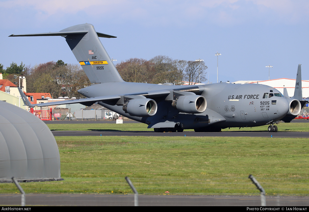 Aircraft Photo of 09-9205 / 99205 | Boeing C-17A Globemaster III | USA - Air Force | AirHistory.net #566304