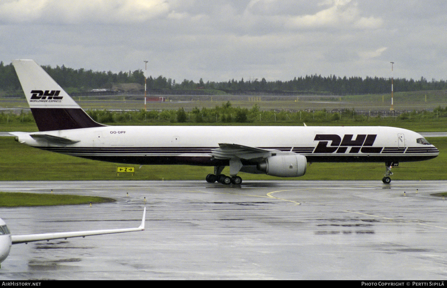 Aircraft Photo of OO-DPF | Boeing 757-236/SF | DHL International | AirHistory.net #566339