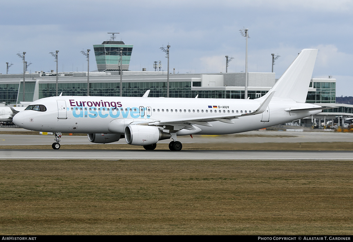 Aircraft Photo of D-AIUV | Airbus A320-214 | Eurowings Discover | AirHistory.net #566360