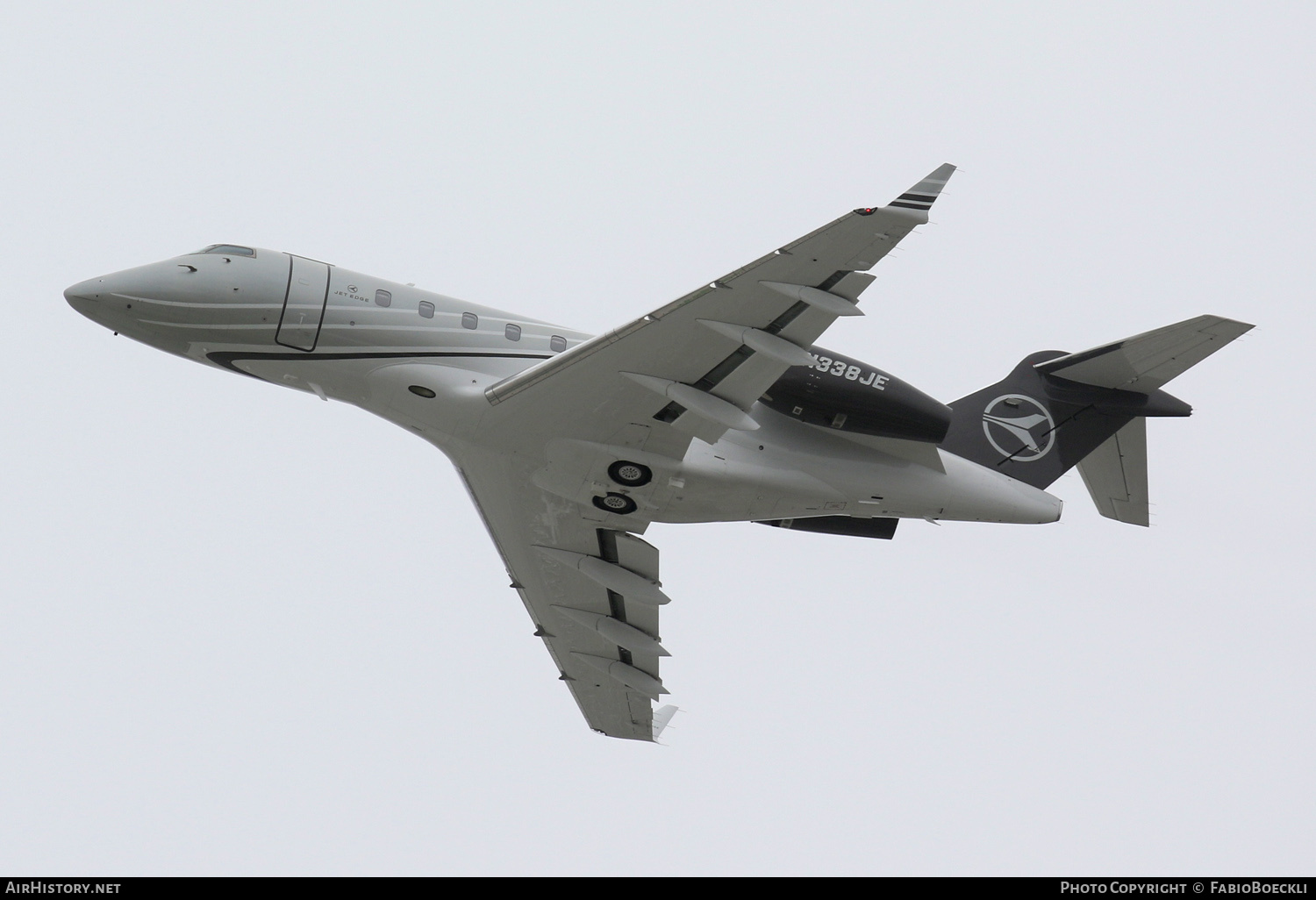 Aircraft Photo of N338JE | Bombardier Challenger 300 (BD-100-1A10) | Jet Edge | AirHistory.net #566364