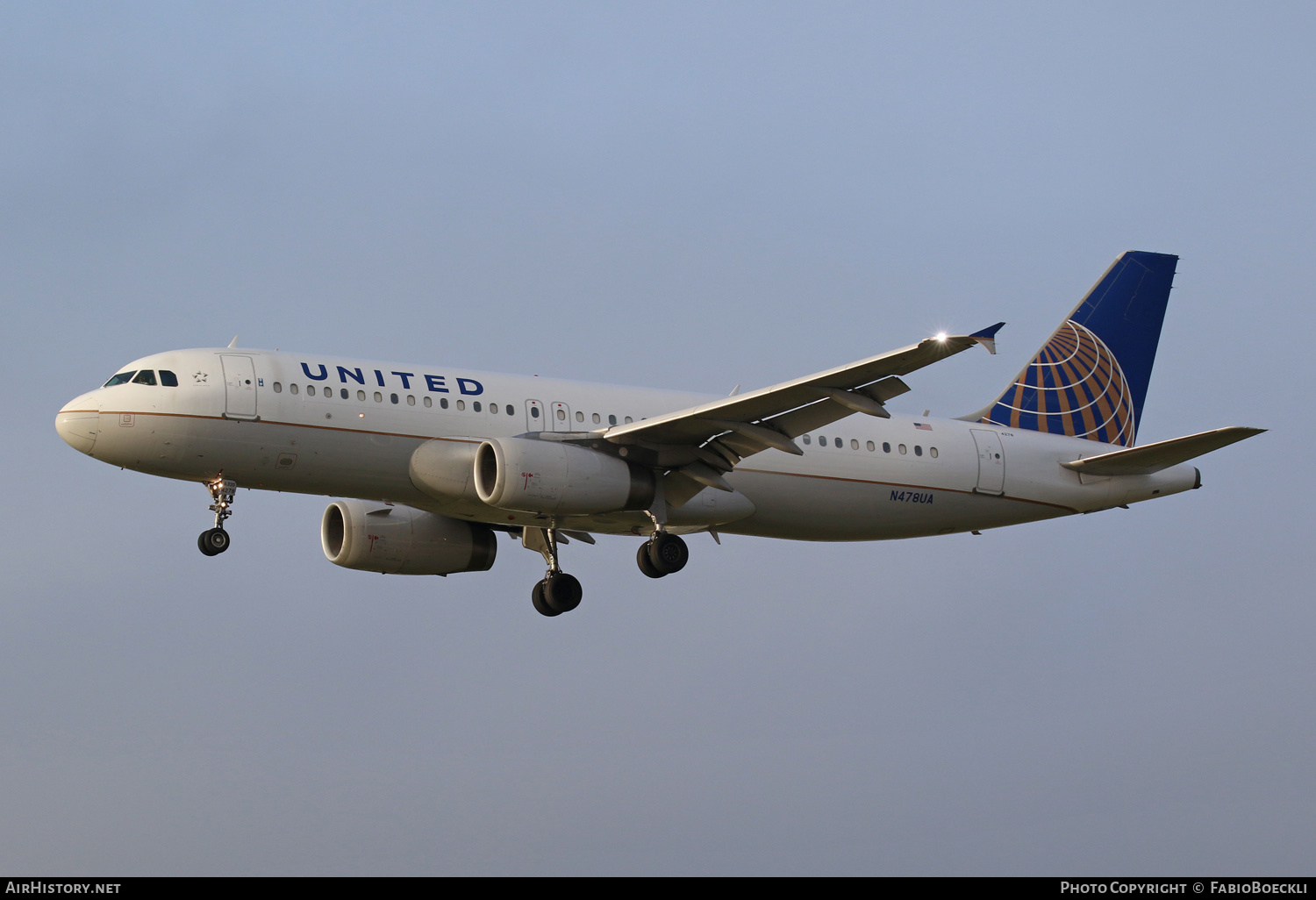 Aircraft Photo of N478UA | Airbus A320-232 | United Airlines | AirHistory.net #566368