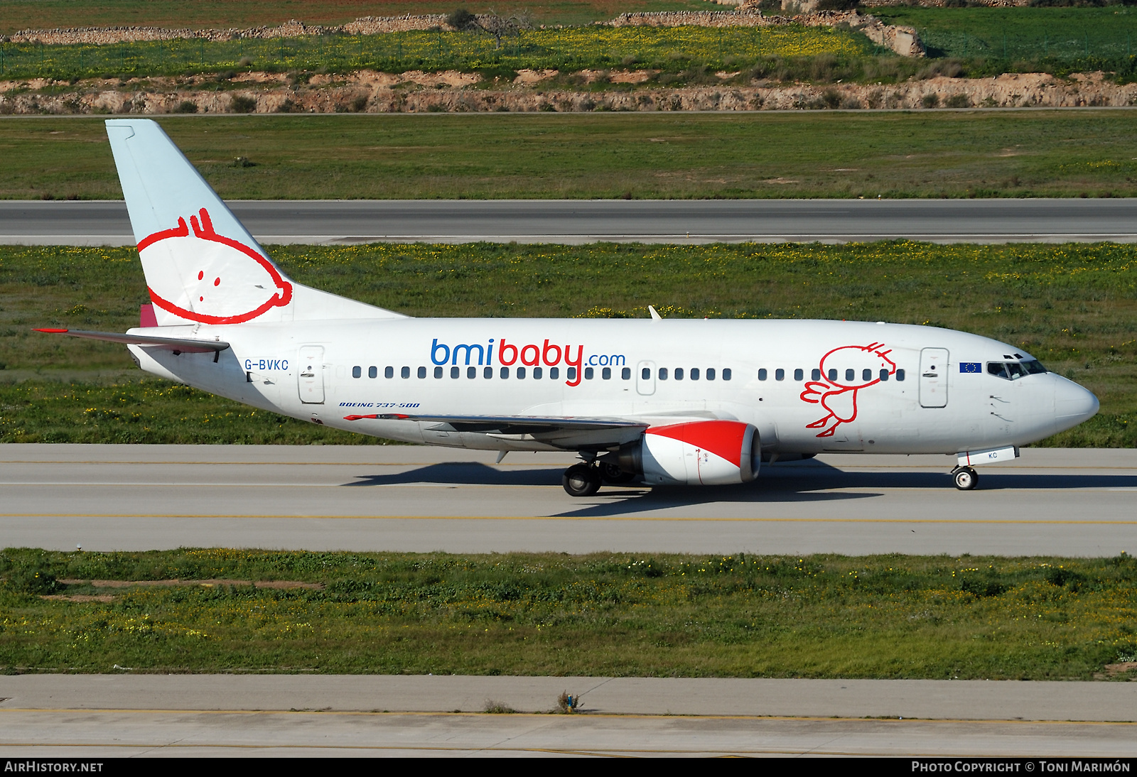 Aircraft Photo of G-BVKC | Boeing 737-59D | Bmibaby | AirHistory.net #566401