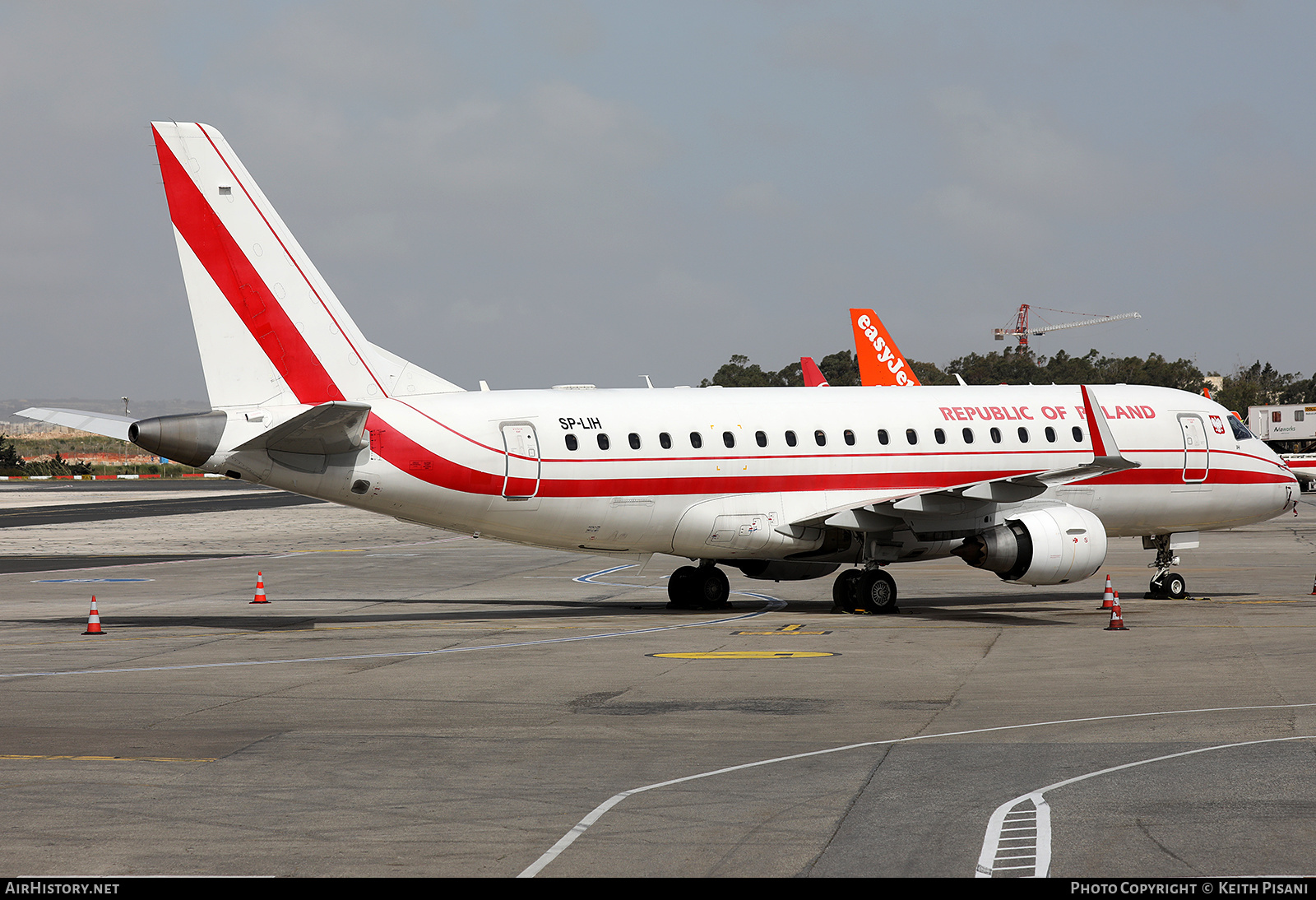 Aircraft Photo of SP-LIH | Embraer 175LR (ERJ-170-200LR) | Republic of Poland - Rzeczpospolita Polska | AirHistory.net #566475