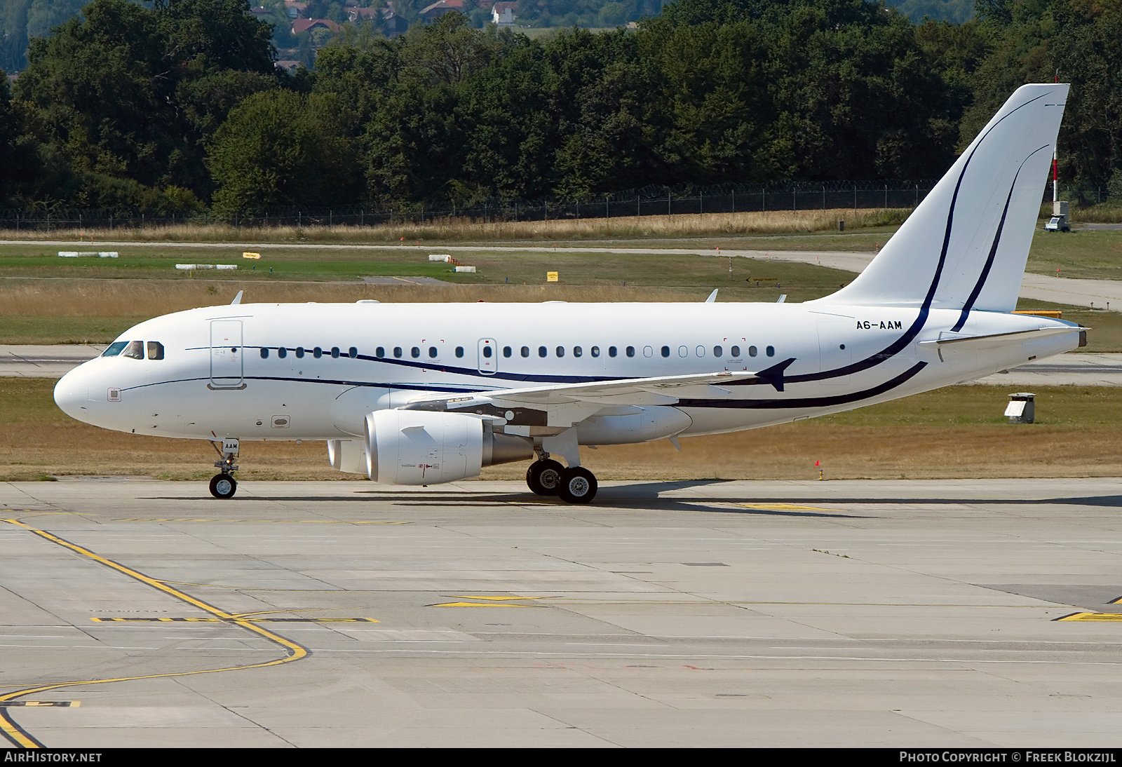Aircraft Photo of A6-AAM | Airbus A319-112 | AirHistory.net #566478