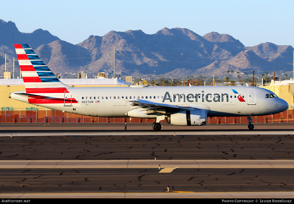 Aircraft Photo of N657AW | Airbus A320-232 | American Airlines | AirHistory.net #566592