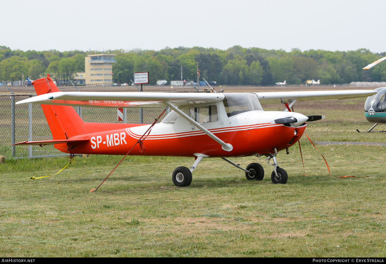 Aircraft Photo of SP-MBR | Cessna 150M | AirHistory.net #566601