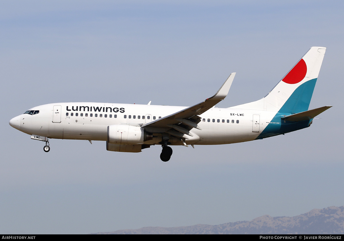 Aircraft Photo of SX-LWC | Boeing 737-7K2 | Lumiwings | AirHistory.net #566618