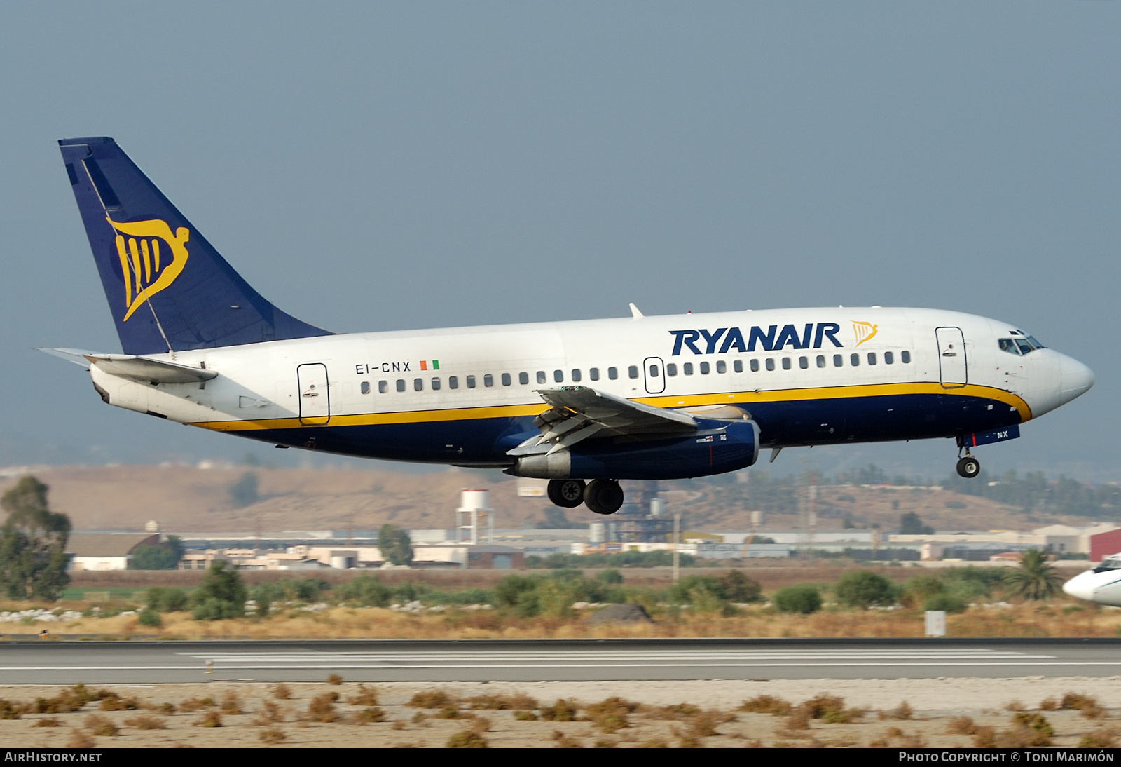 Aircraft Photo of EI-CNX | Boeing 737-230/Adv | Ryanair | AirHistory.net #566629