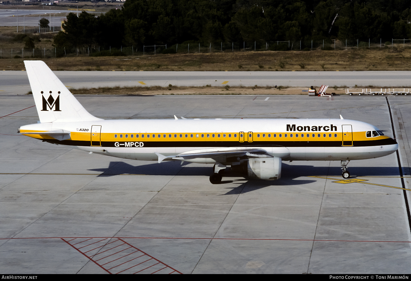 Aircraft Photo of G-MPCD | Airbus A320-212 | Monarch Airlines | AirHistory.net #566649