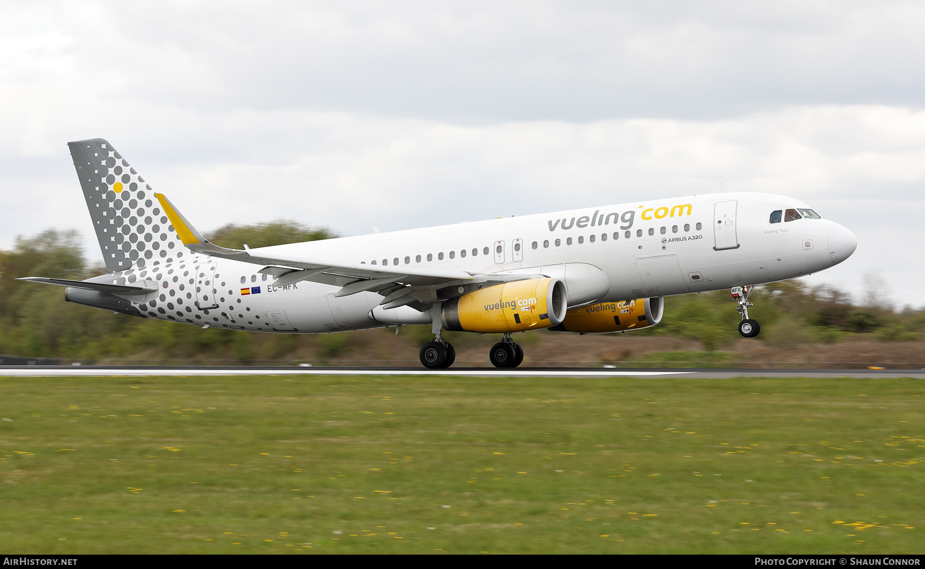 Aircraft Photo of EC-MFK | Airbus A320-232 | Vueling Airlines | AirHistory.net #566650