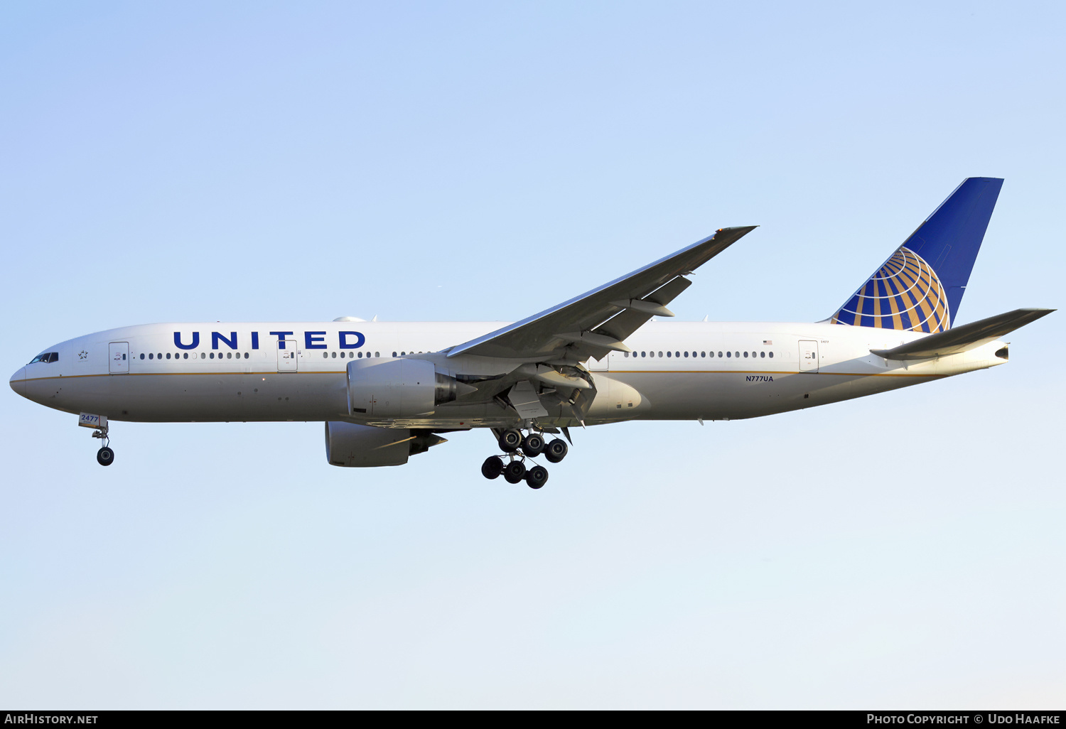 Aircraft Photo of N777UA | Boeing 777-222 | United Airlines | AirHistory.net #566716