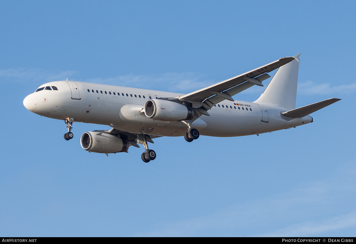 Aircraft Photo of ER-AXA | Airbus A320-232 | AirHistory.net #566723
