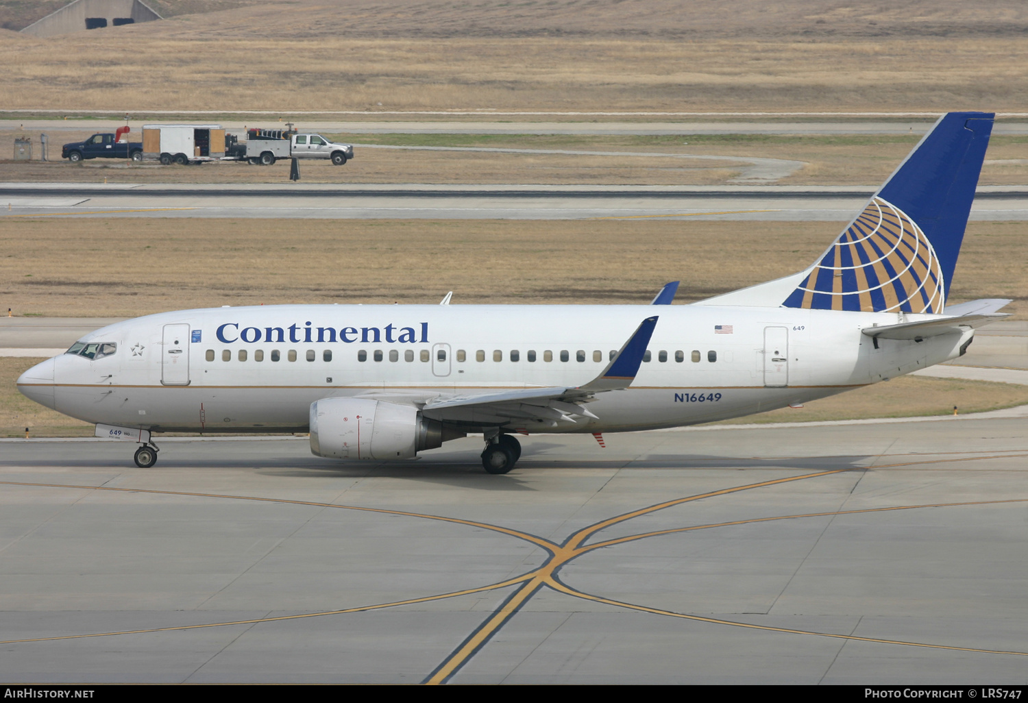 Aircraft Photo of N16649 | Boeing 737-524 | Continental Airlines | AirHistory.net #566781