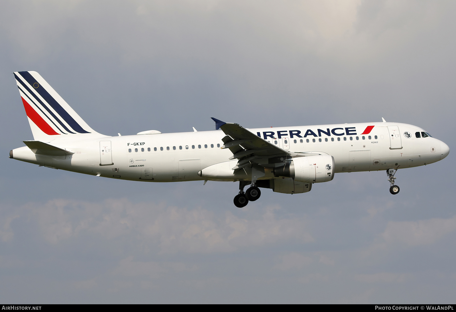 Aircraft Photo of F-GKXP | Airbus A320-214 | Air France | AirHistory.net #566823