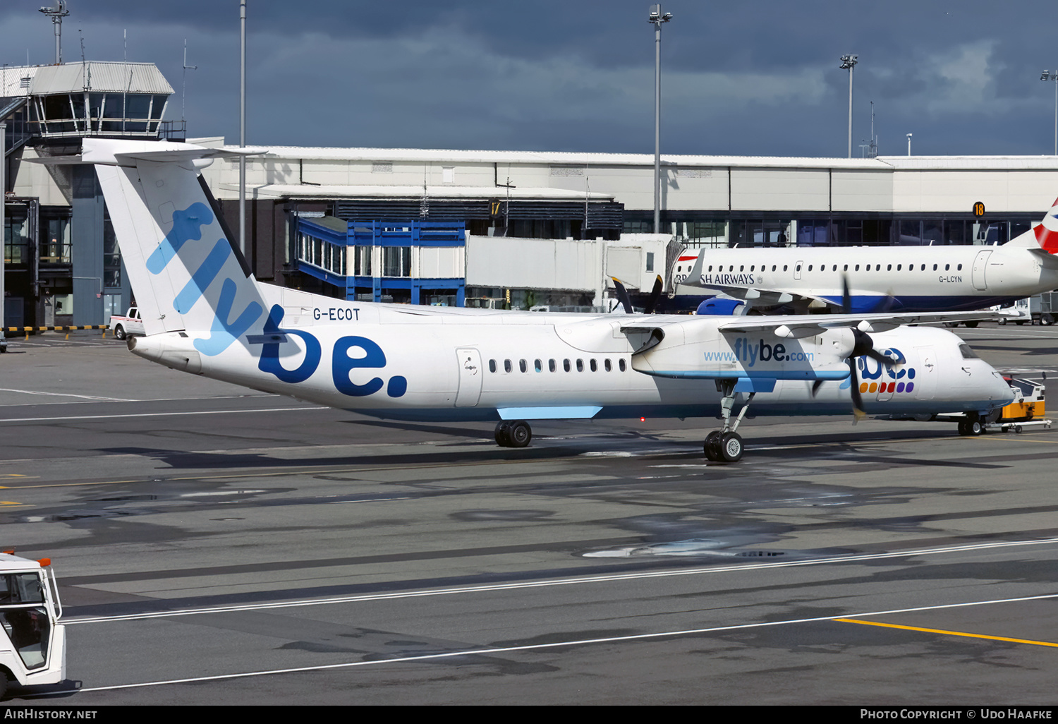 Aircraft Photo of G-ECOT | Bombardier DHC-8-402 Dash 8 | Flybe | AirHistory.net #566957