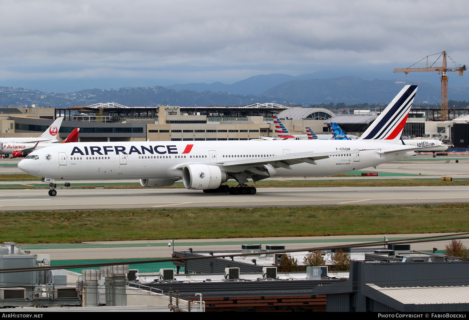 Aircraft Photo of F-GSQM | Boeing 777-328/ER | Air France | AirHistory.net #566969