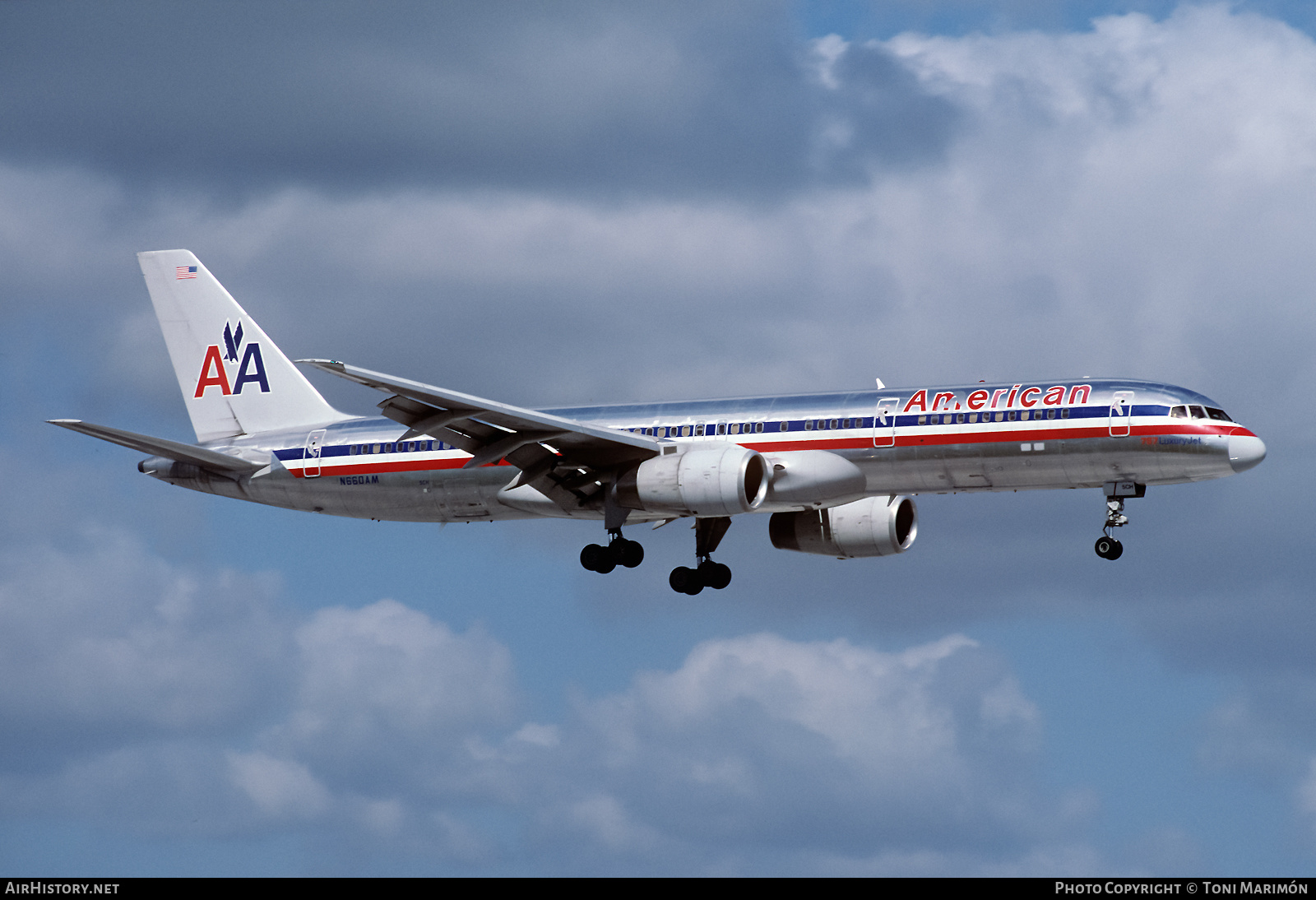 Aircraft Photo of N660AM | Boeing 757-223 | American Airlines | AirHistory.net #567005