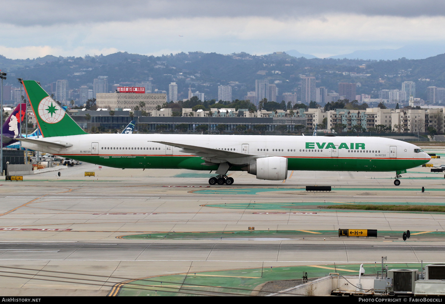 Aircraft Photo of B-16720 | Boeing 777-35E/ER | EVA Air | AirHistory.net #567008