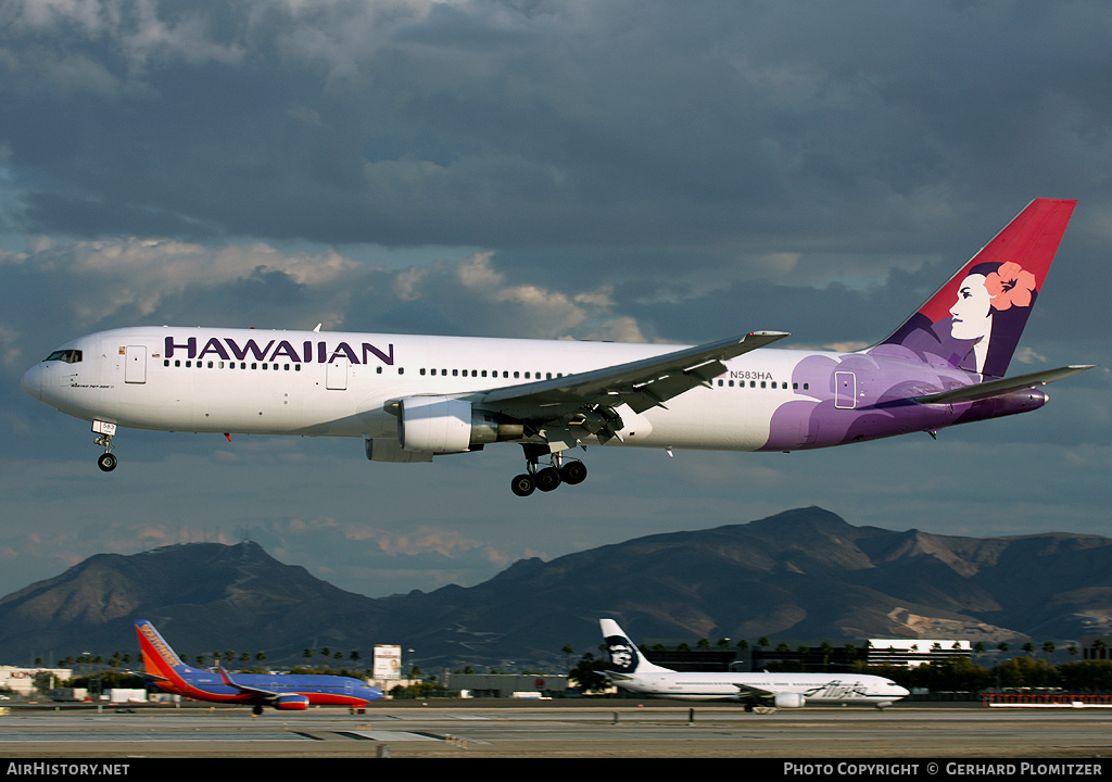 Aircraft Photo of N583HA | Boeing 767-33A/ER | Hawaiian Airlines | AirHistory.net #567019
