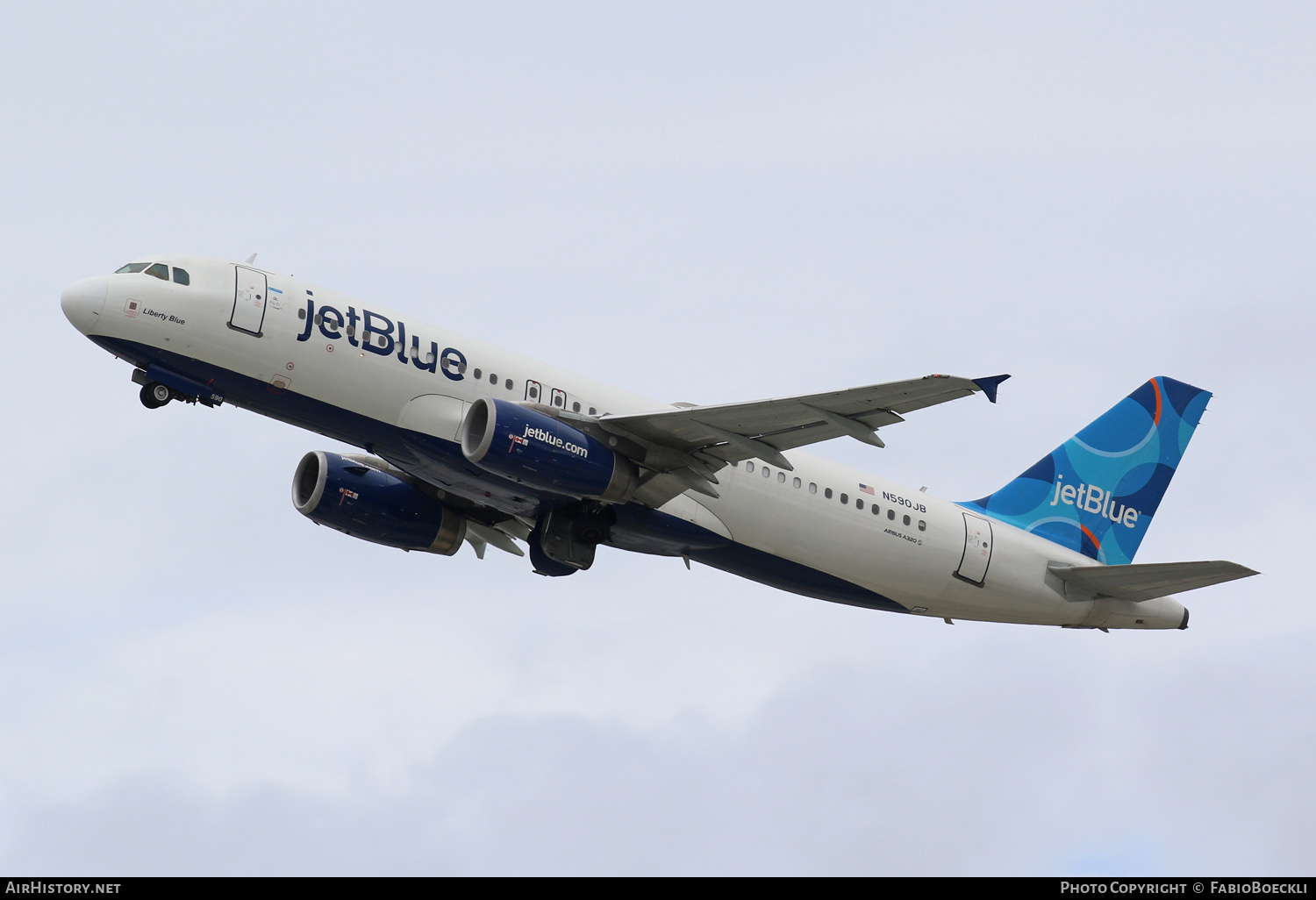 Aircraft Photo of N590JB | Airbus A320-232 | JetBlue Airways | AirHistory.net #567030