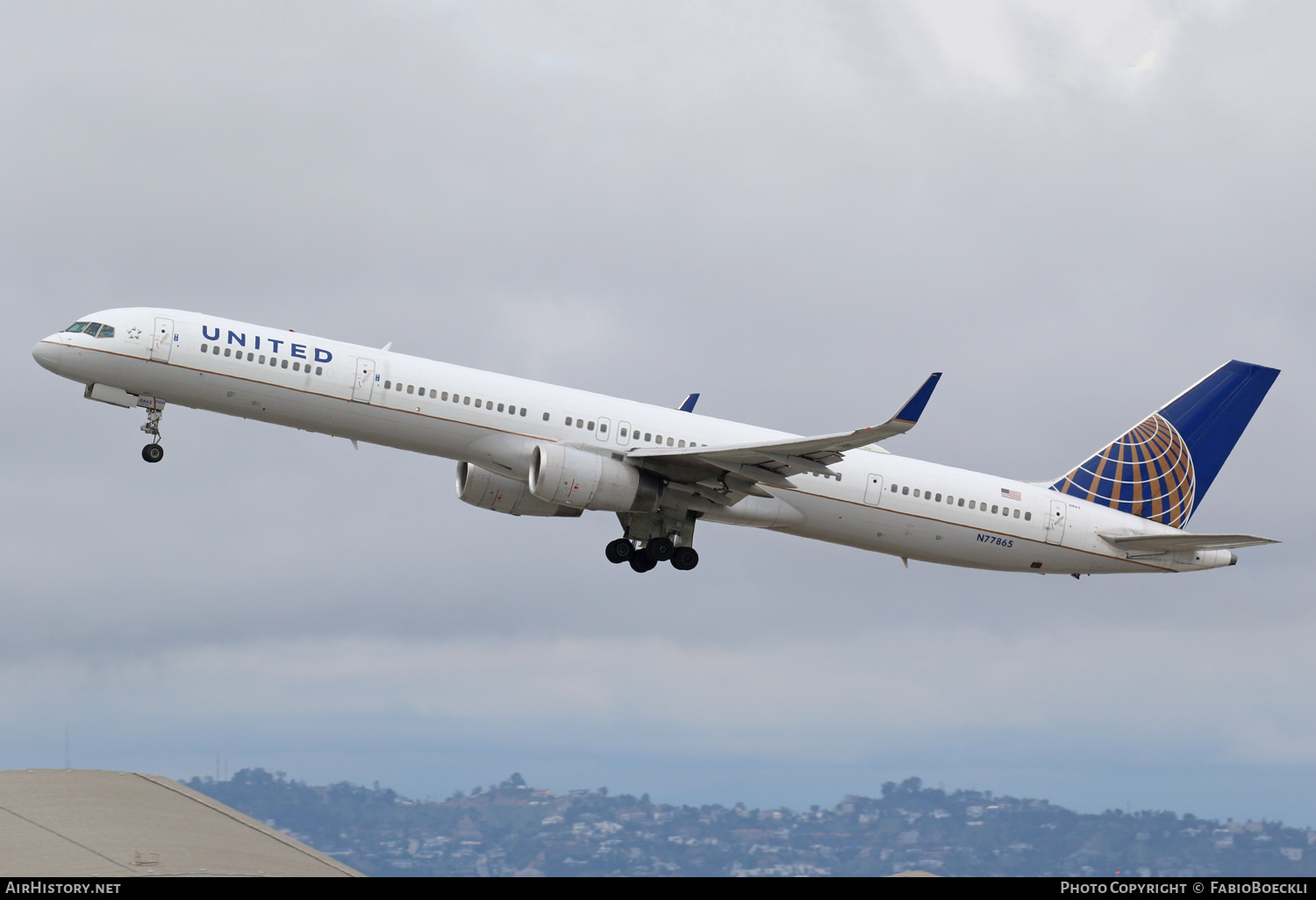 Aircraft Photo of N77865 | Boeing 757-33N | United Airlines | AirHistory.net #567065
