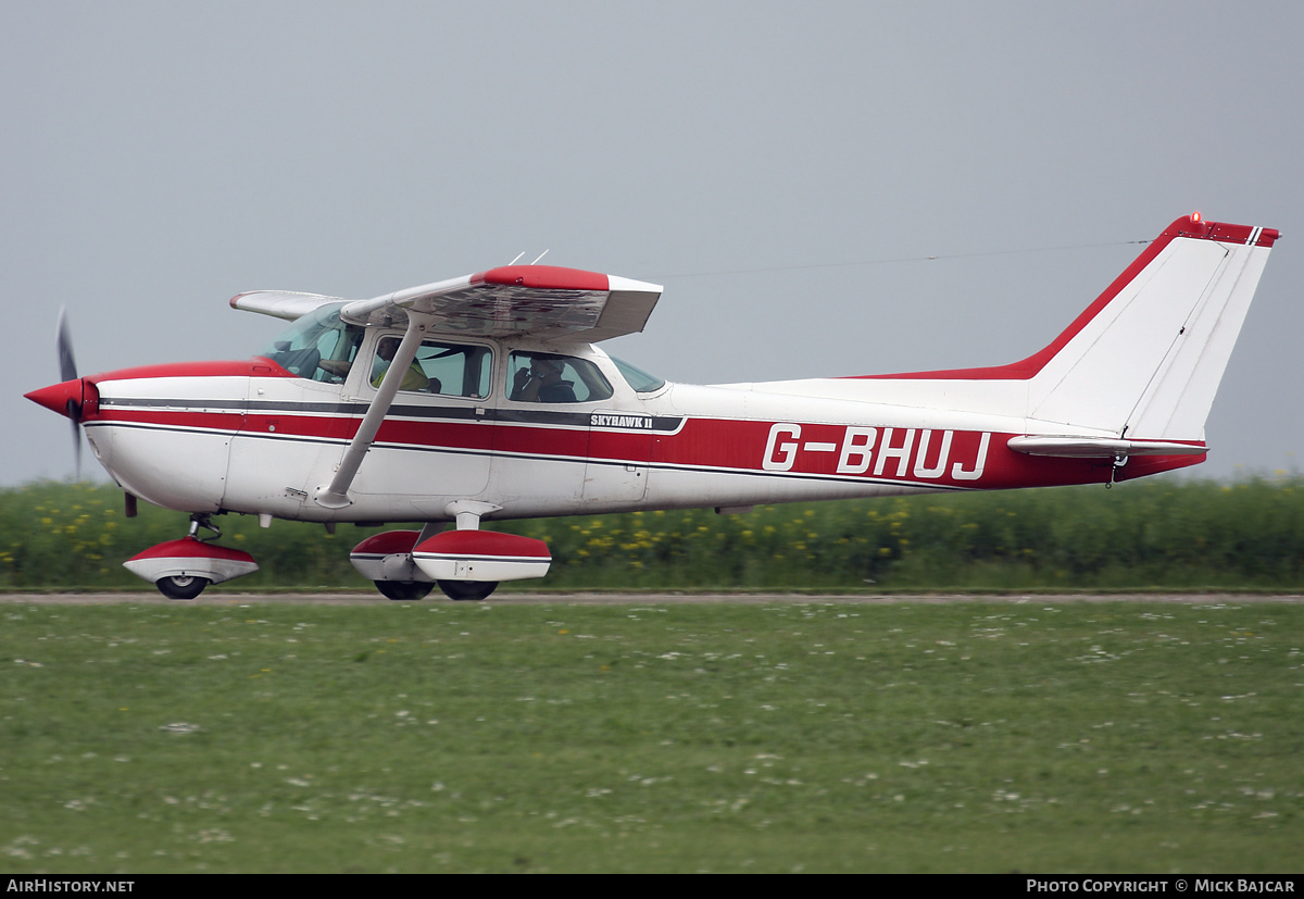 Aircraft Photo of G-BHUJ | Cessna 172N Skyhawk | AirHistory.net #567100