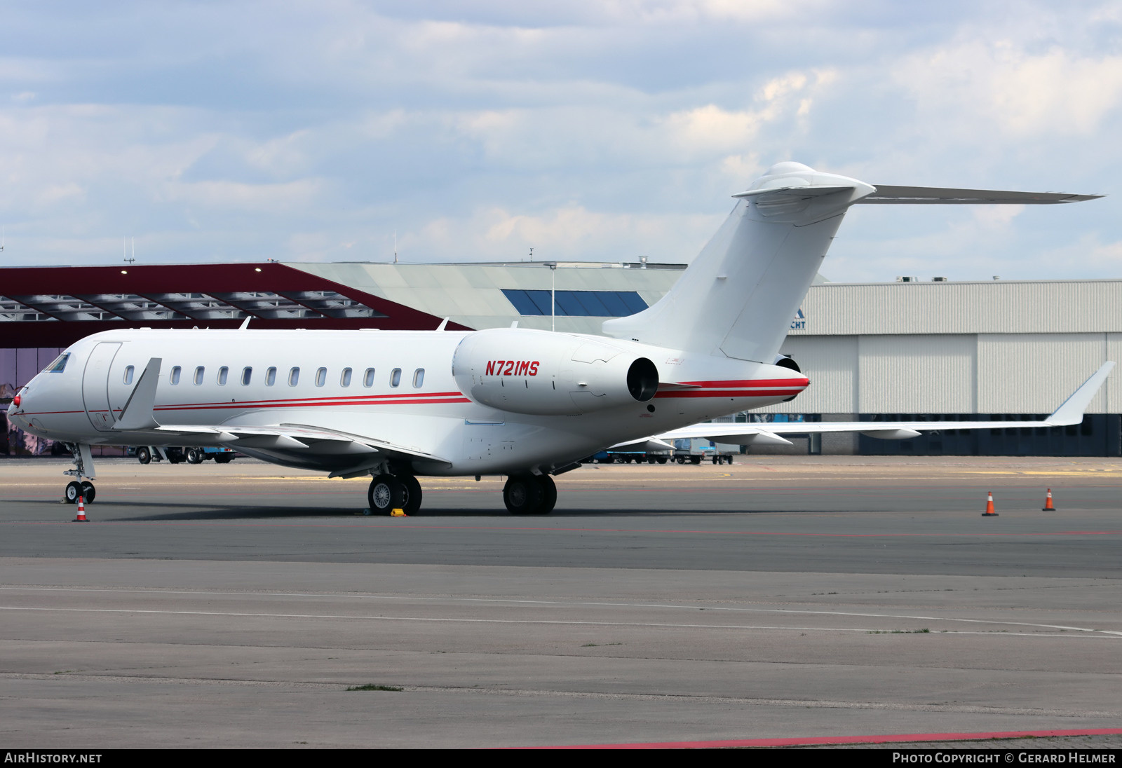 Aircraft Photo of N721MS | Bombardier Global 6000 (BD-700-1A10) | AirHistory.net #567152