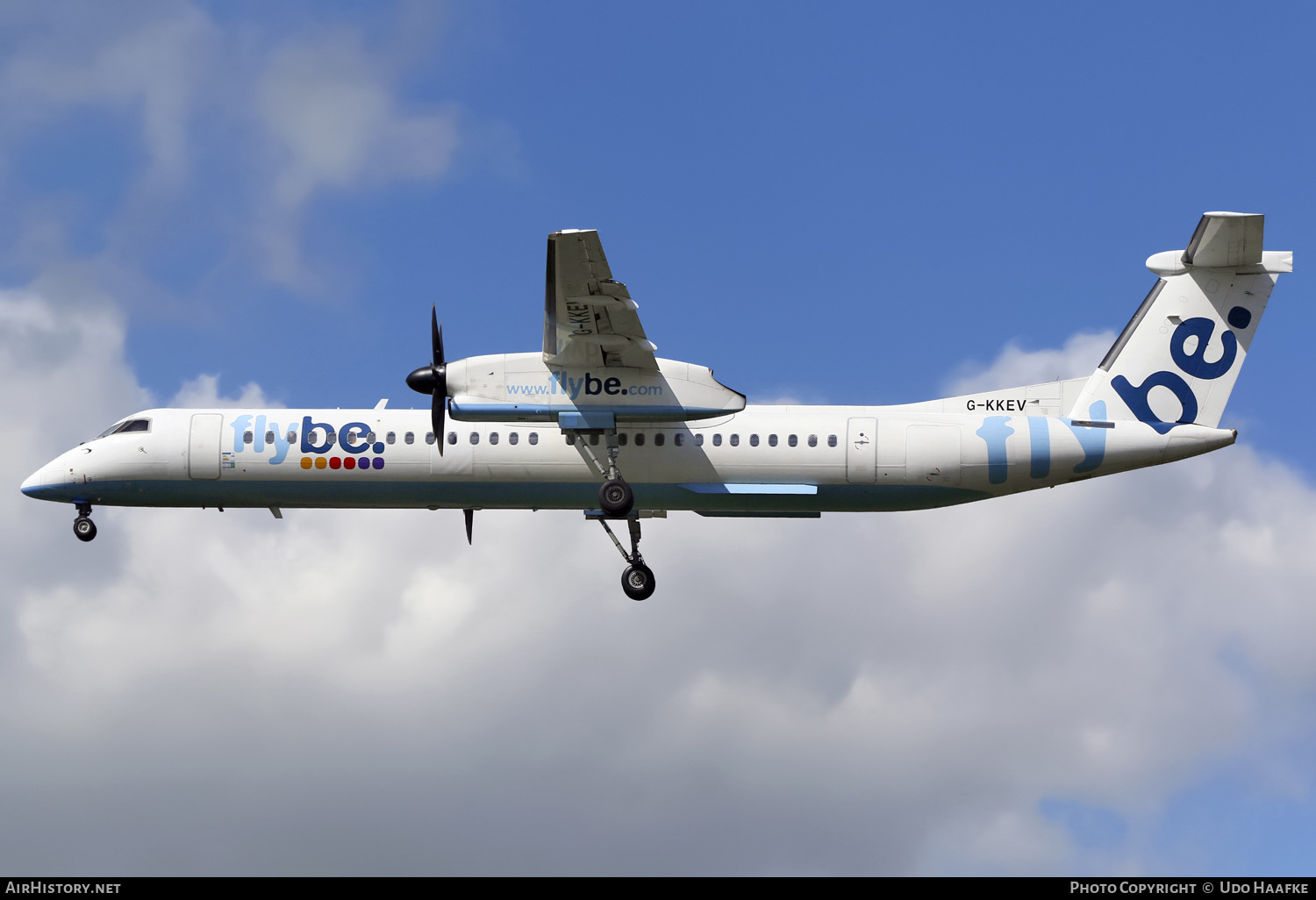Aircraft Photo of G-KKEV | Bombardier DHC-8-402 Dash 8 | Flybe | AirHistory.net #567167