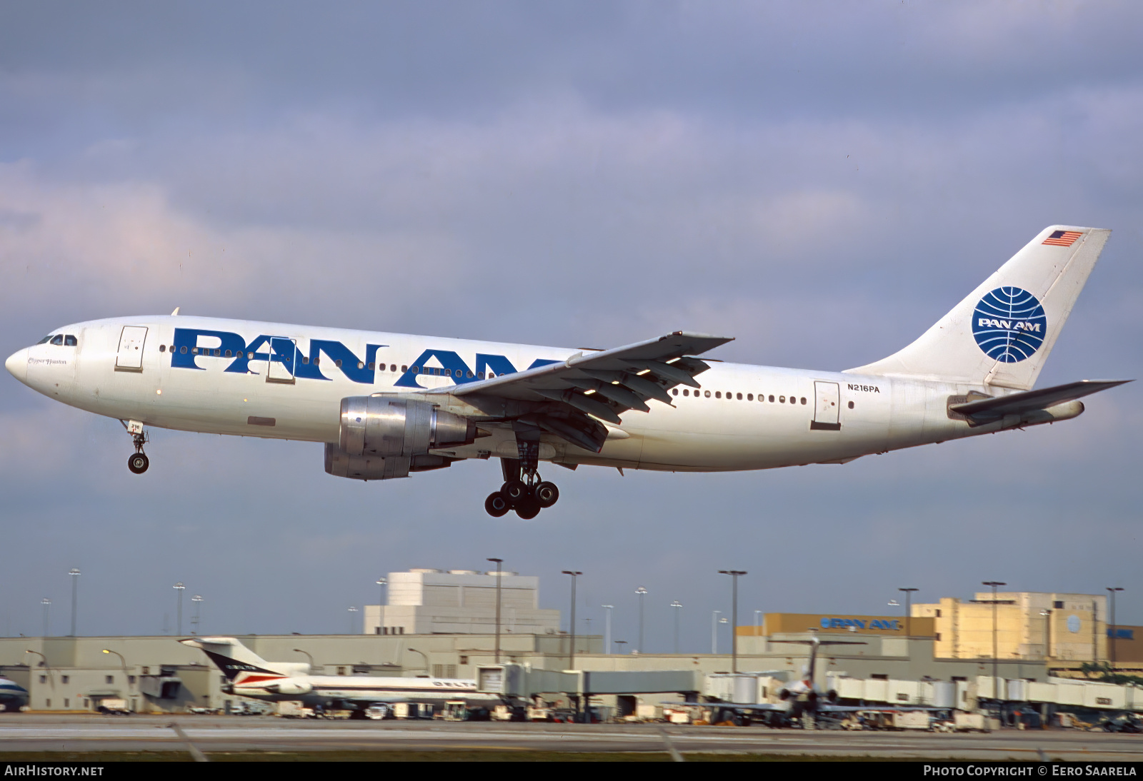 Aircraft Photo of N216PA | Airbus A300B4-203 | Pan American World Airways - Pan Am | AirHistory.net #567198