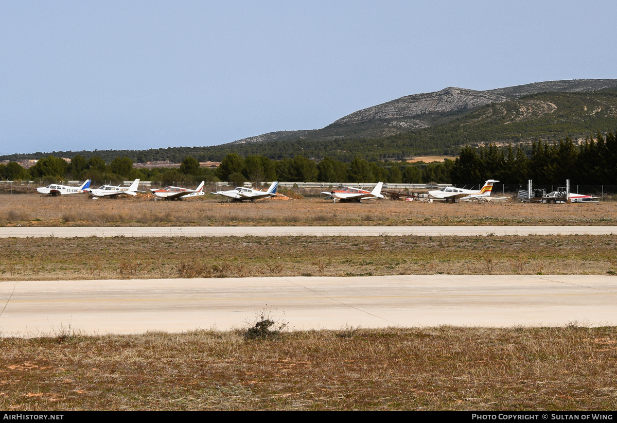 Airport photo of Requena (LERE) in Spain | AirHistory.net #567200