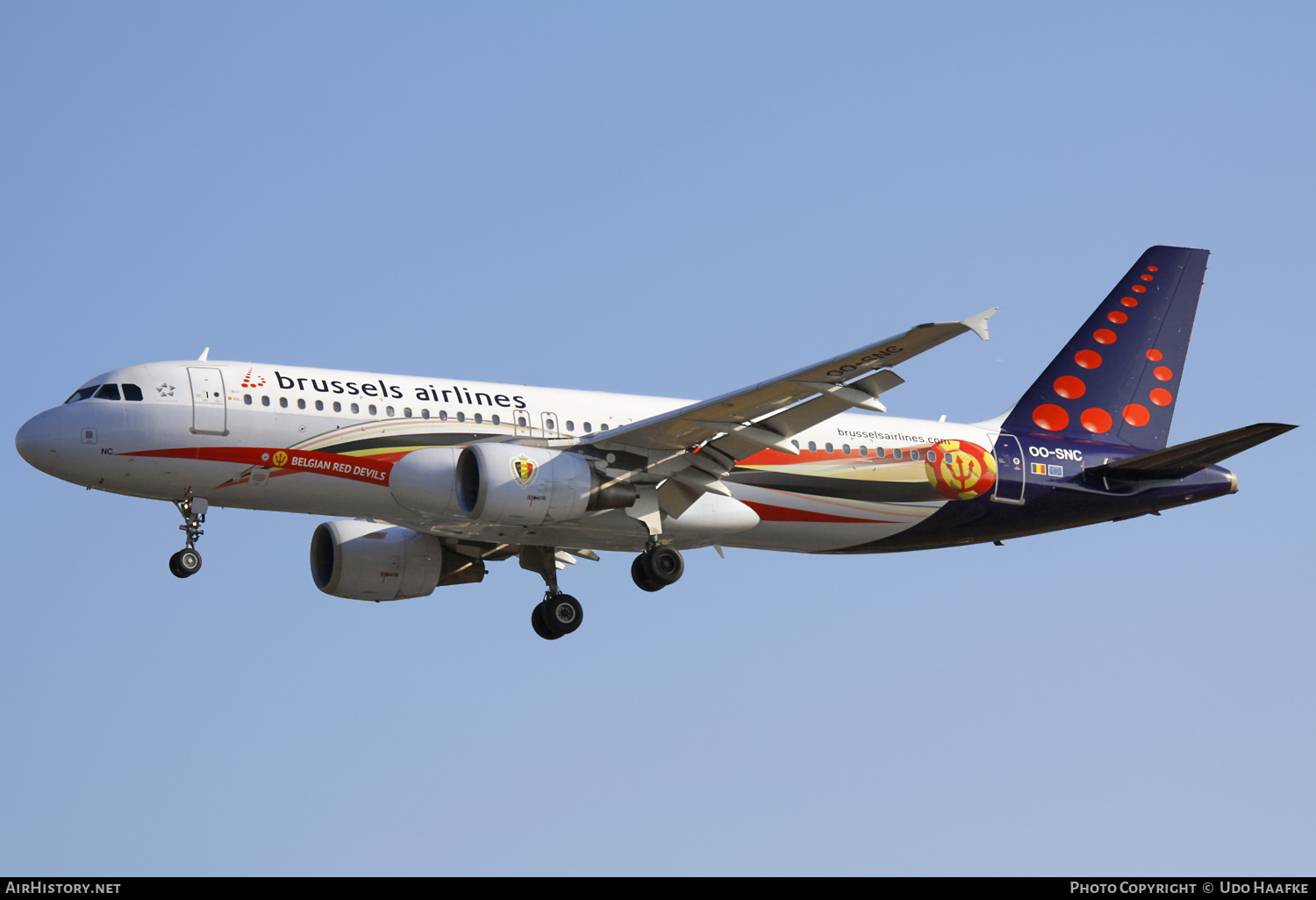 Aircraft Photo of OO-SNC | Airbus A320-214 | Brussels Airlines | AirHistory.net #567288