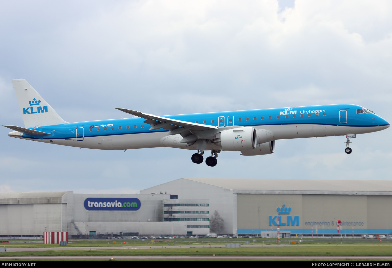 Aircraft Photo of PH-NXO | Embraer 195-E2 (ERJ-190-400) | KLM Cityhopper | AirHistory.net #567292