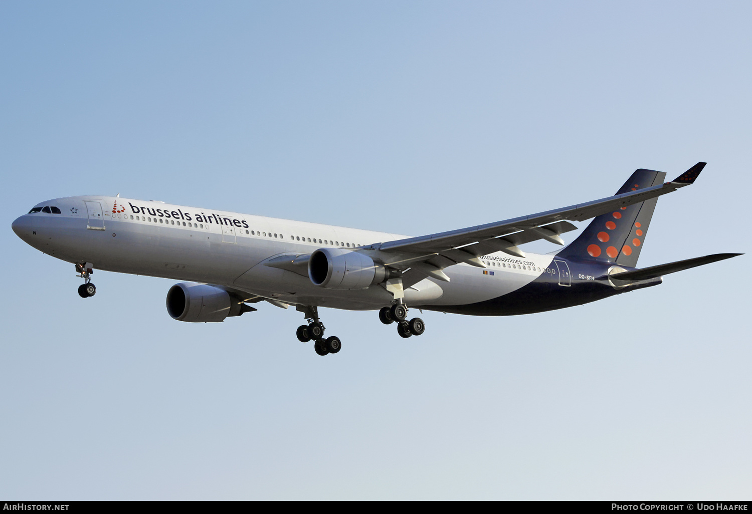 Aircraft Photo of OO-SFN | Airbus A330-301 | Brussels Airlines | AirHistory.net #567307